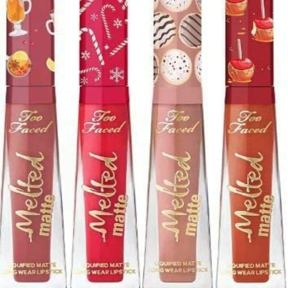Too Faced Christmas Snuggles & Melted Kisses - Picture 3 of 4